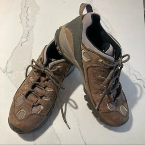 VASQUE Sz 8.5 Leather Hiking Trekking Super Grip  Lace Up Sneakers Shoes